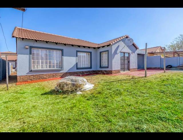 3 BEDROOM HOUSE FOR SALE IN AMANDASIG